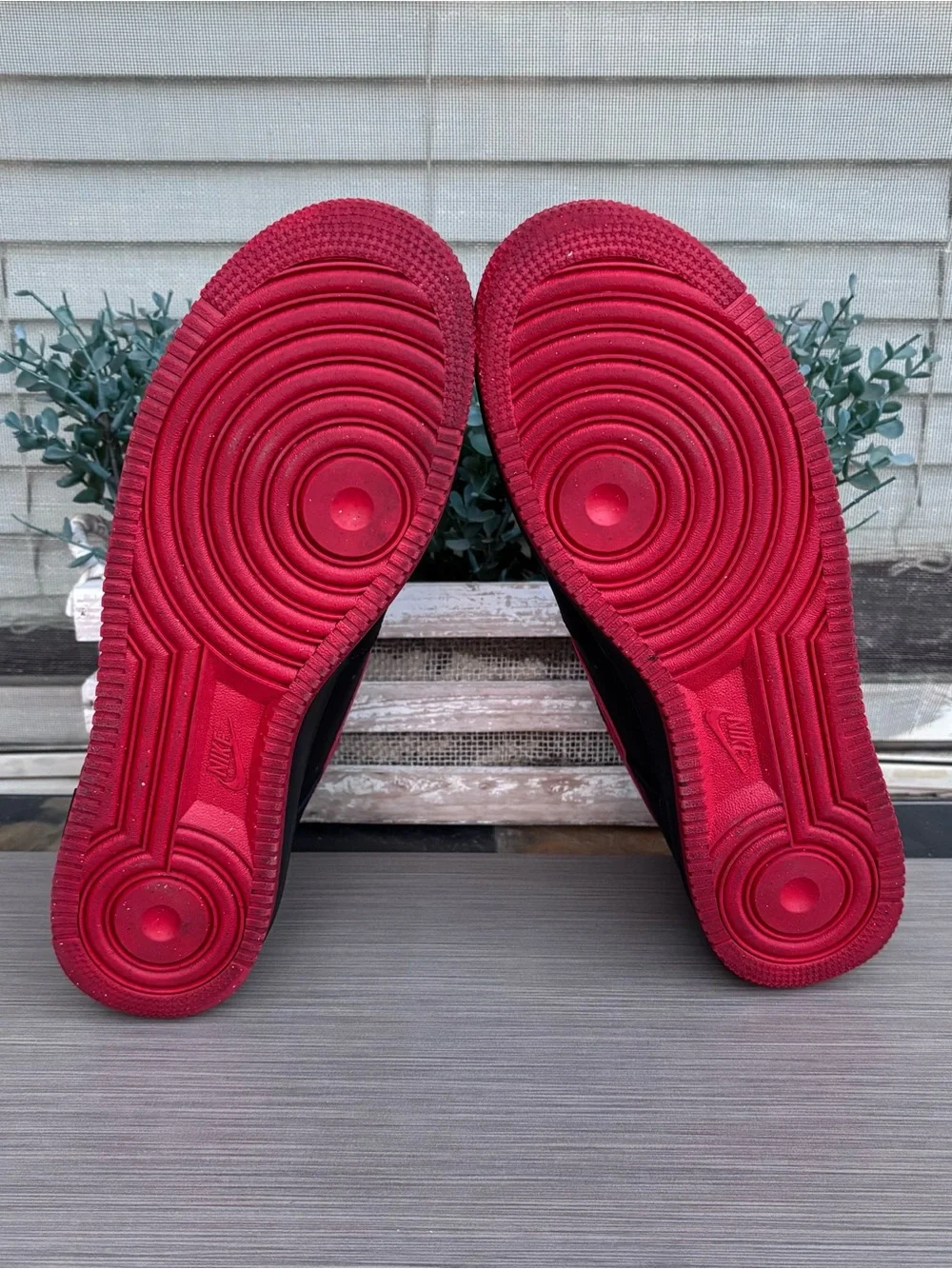 NIKE AIR FORCE 1 07’ Bred